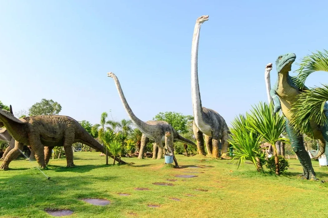 https://dinosaurland.es/de/