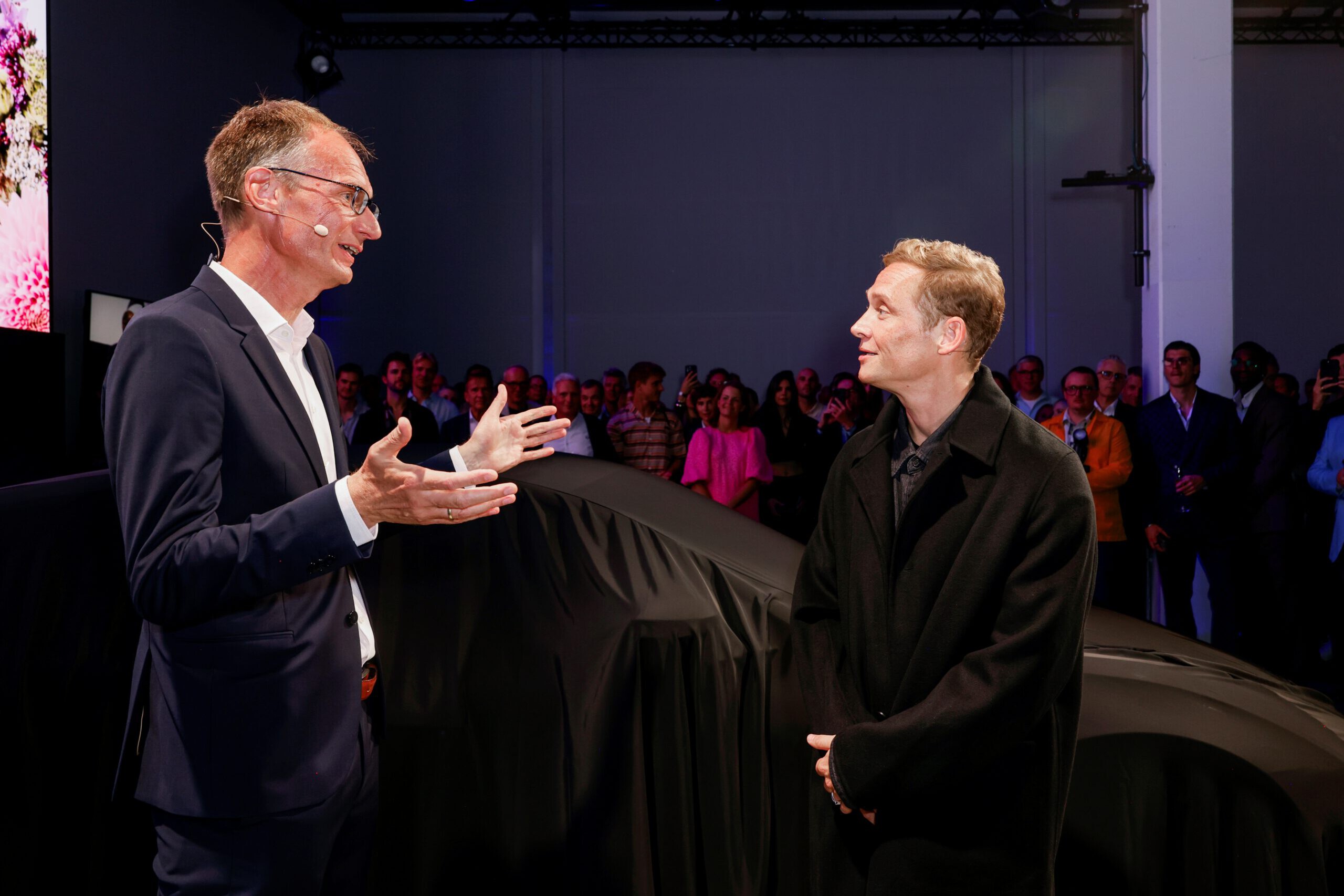 Der schwedische Elektroautohersteller Polestar kündigte seine strategische Partnerschaft mit Schauspieler, Regisseur und Produzent Matthias Schweighöfer im Rahmen eines Golden Carpets Events an.