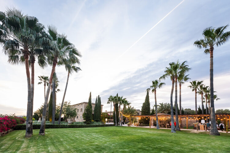 Das beliebte Eventformat MORE MALLORCA CHRISTMAS kehrt in diesem Jahr in die historische Finca Son Mir an der Carretera Vieja de Sineu zurück.