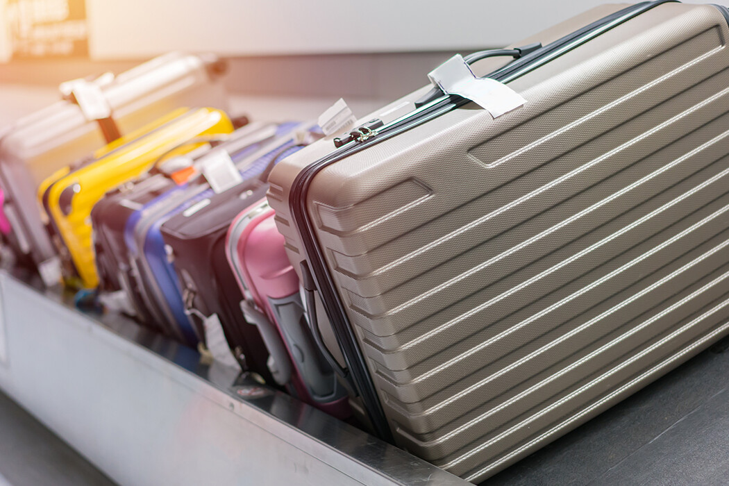 Neue Betrugsmasche am Flughafen: Wenn Reisende ungewollt zu Drogenschmugglern werden